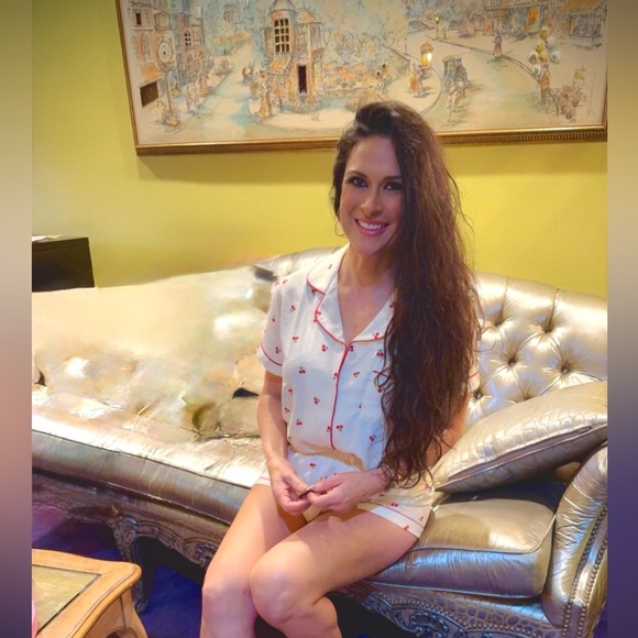 🍒🍒 Cherry Pajama Short Sleeve and Shorts Print Lounge wear Set Collared & Cuffed - Picture 5 of 9